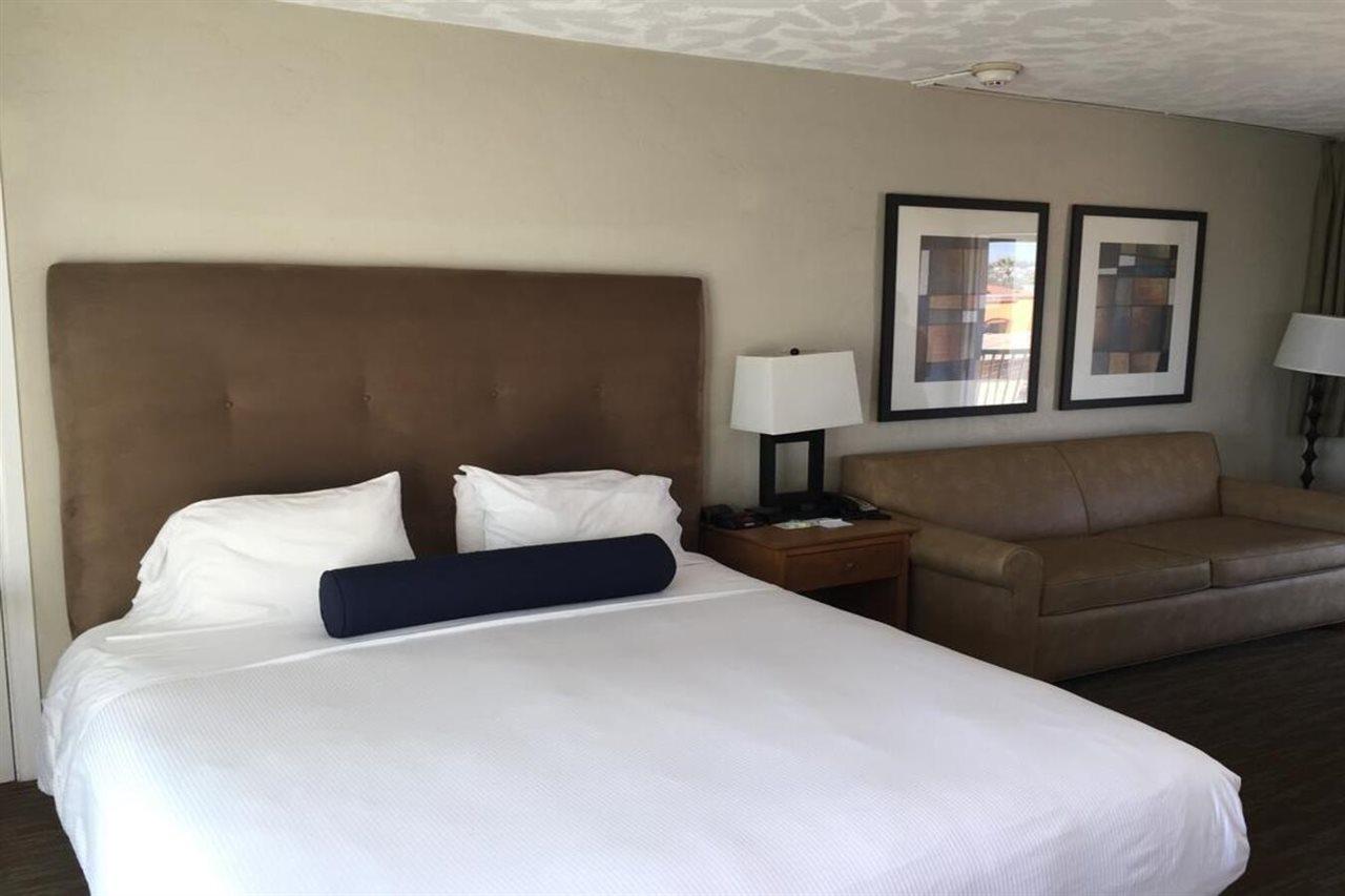 Surfer Beach Hotel San Diego Luaran gambar