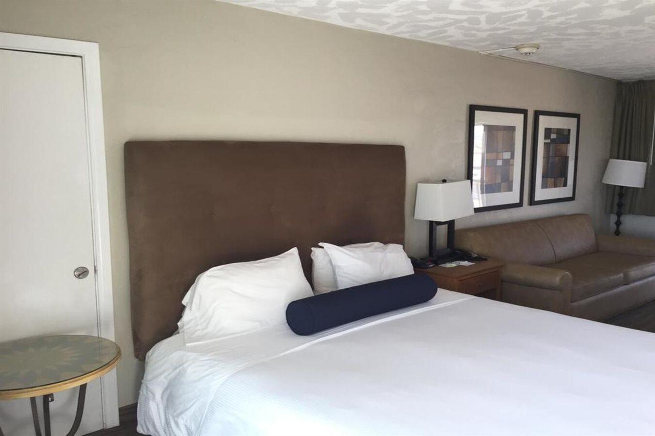 Surfer Beach Hotel San Diego Luaran gambar