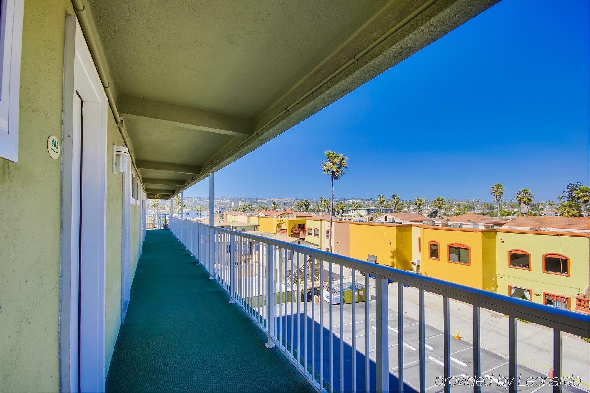 Surfer Beach Hotel San Diego Luaran gambar