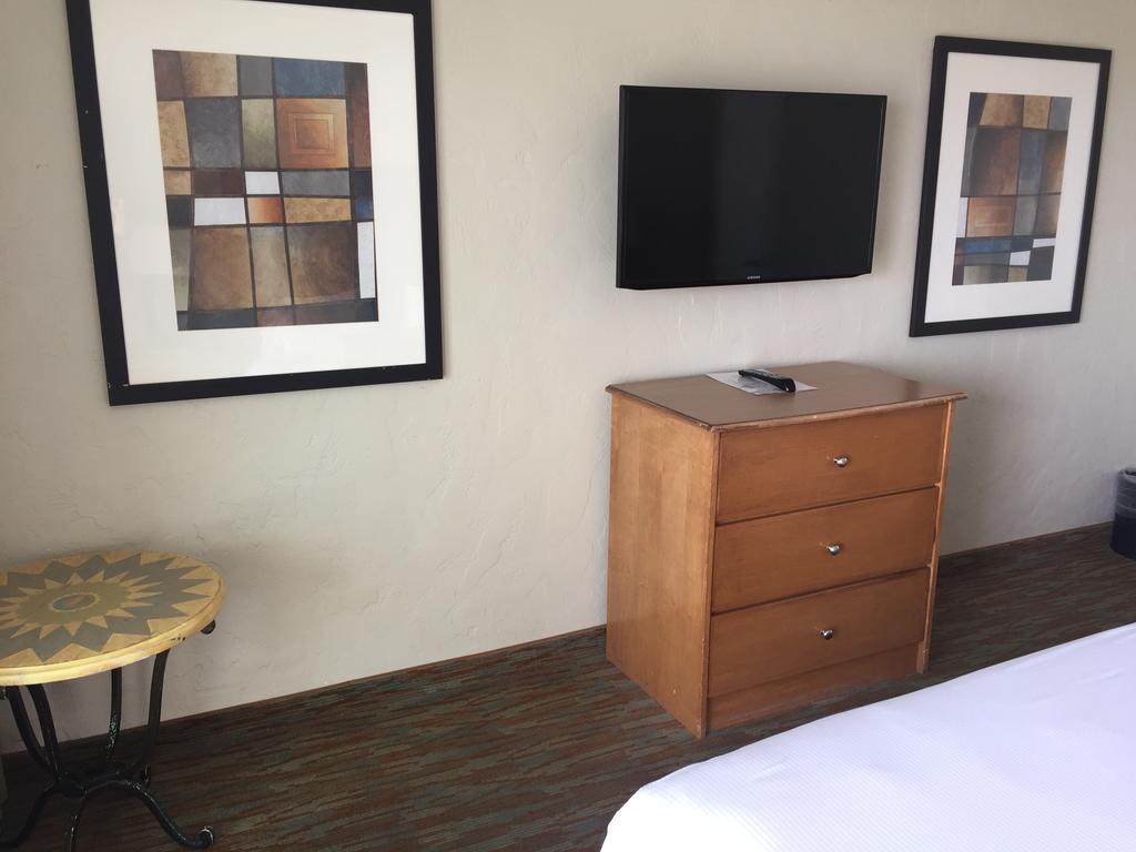 Surfer Beach Hotel San Diego Luaran gambar