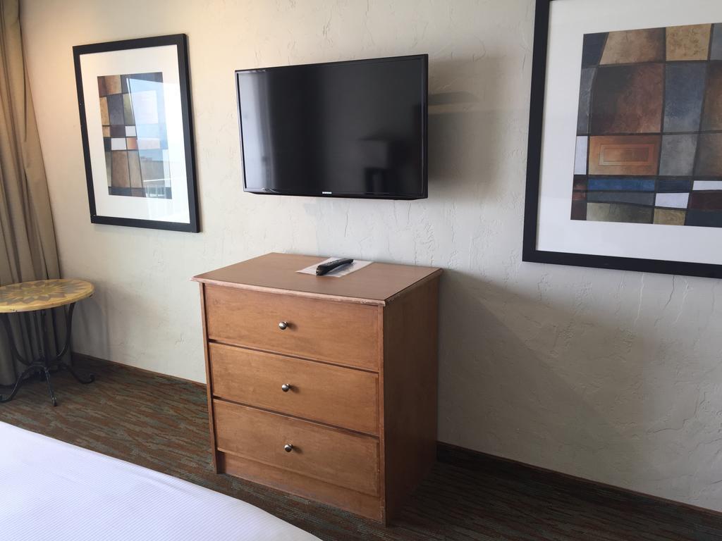 Surfer Beach Hotel San Diego Luaran gambar