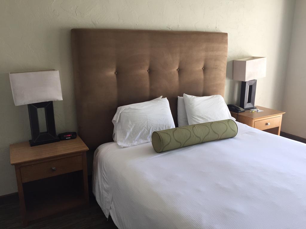Surfer Beach Hotel San Diego Luaran gambar
