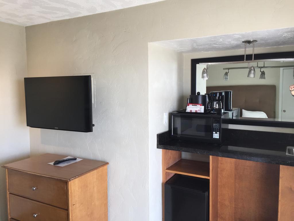 Surfer Beach Hotel San Diego Luaran gambar