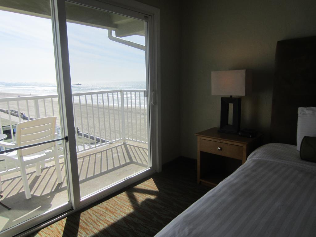 Surfer Beach Hotel San Diego Luaran gambar